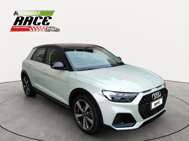 Audi A1 30 1.0 tfsi Identity Contrast 110cv s tronic - Foto 8