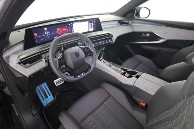 PEUGEOT 5008 3ª serie Hybrid 145 e-DCS6 GT rif. 24007598 - Foto 9