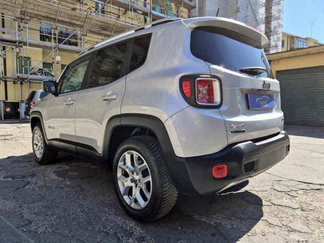 Jeep Renegade 2.0 Mjet 4X4 Limited 140cv 4WD - Foto 4