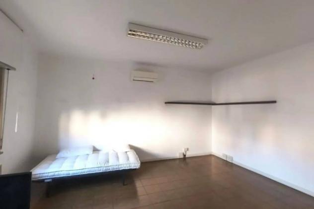 Immobile in asta di 269 m² con più di 5 locali e box auto in vendita a Piacenza - Foto 5