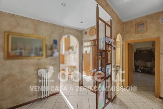 Appartamento di 90 m² con 3 locali e posto auto in vendita a Varese
