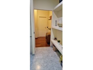 Affittasi camera con bagno privato e balcone