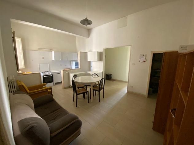 lecce via cerrate casale appartamento a studenti