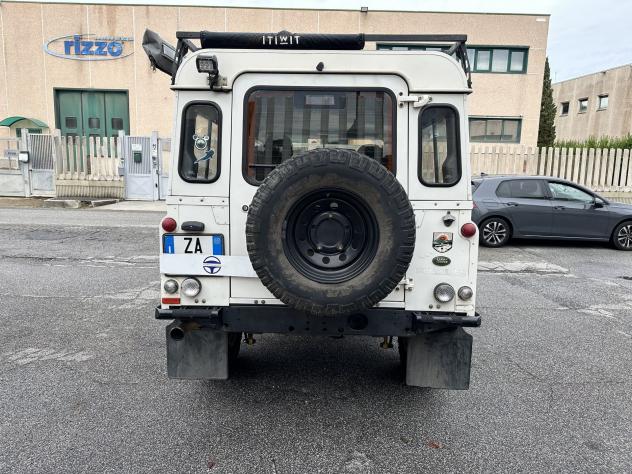 Land Rover Defender Defender 110 2.4 td Sw 122cv - Foto 5
