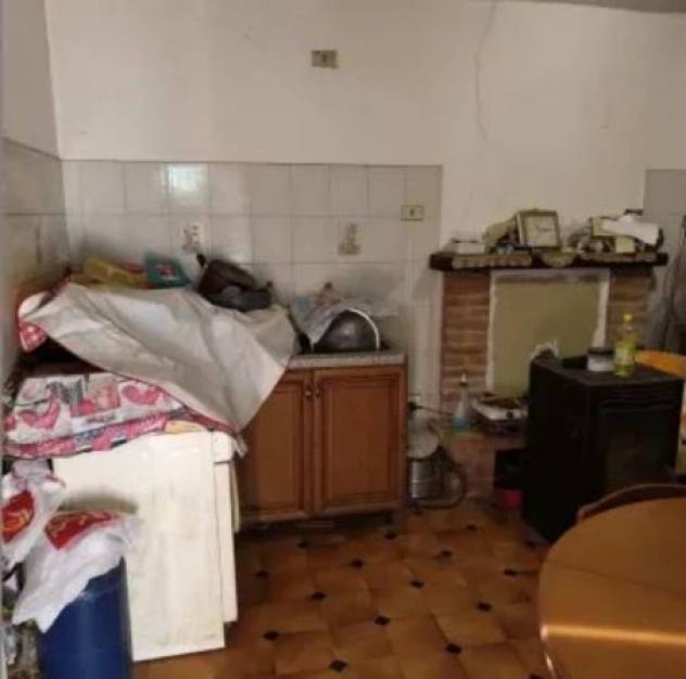Immobile in asta di 114 m² con più di 5 locali in vendita a Castelspina - Foto 2