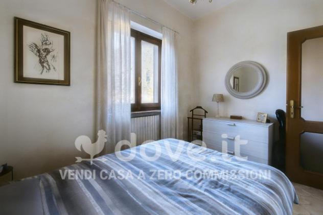 Villa di 244 m² con 5 locali e posto auto in vendita a Laveno-Mombello - Foto 8