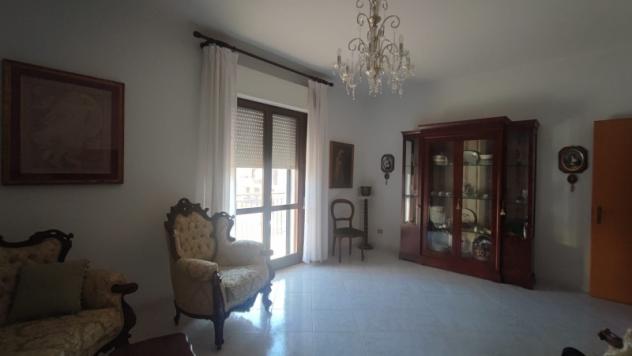 Floridia: zona Taverna, ampio e grazioso appartamento in affitto - Foto 2