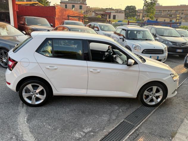 Fabia 1.0 MPI 75 CV Design Edition-unipro-rate- - Foto 8