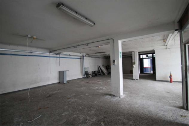 Immobile di 1000 m² con più di 5 locali in vendita a Costa Masnaga - Foto 12