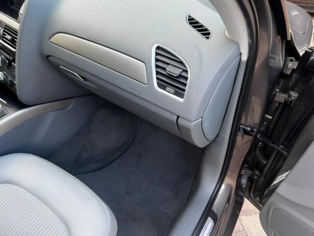 AUDI A4 Avant 2.0 TDI 120 CV rif. 23830436 - Foto 6