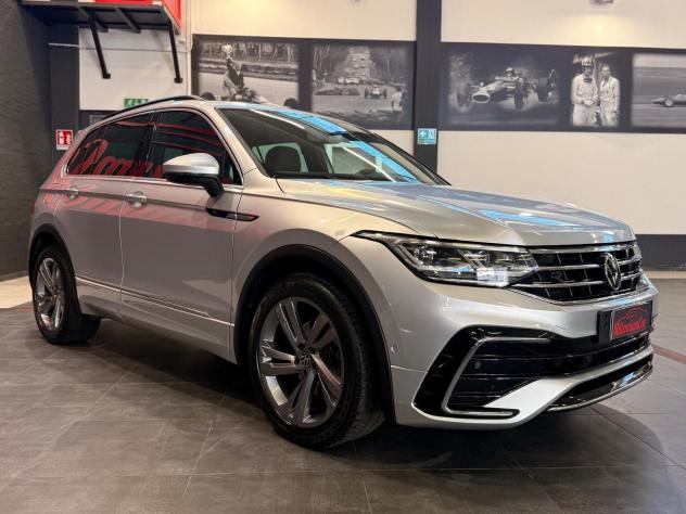 Volkswagen Tiguan 2.0 TDI SCR 110KWR-Line DSG chilometri certificati Casamadre, possibilità di estensione garanzia Casamadre. - Foto 9