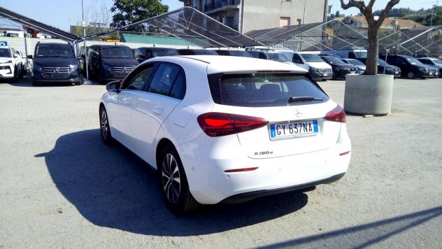 Mercedes-Benz Classe A - W177 2023 - A 180 d Advanced auto - Foto 4