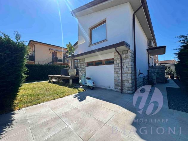 Villa in vendita a Lido di Camaiore - Camaiore 100 mq Rif: 1405468 - Foto 2