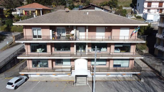 Palazzo / Stabile in vendita a Verbania