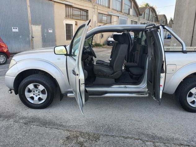 Nissan Navara (D40) 2.5 dCi 174CV 4WD Cabina Singola SE - Foto 3
