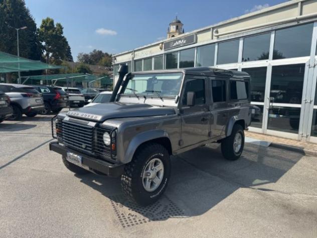 LAND ROVER Defender 110 2.4 TD4 Station Wagon SE rif. 24101285