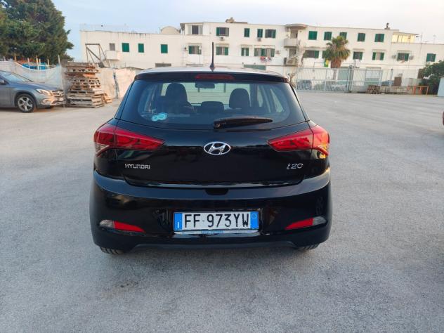 Hyundai i20 1.1 CRDi 5p Comfort KM54.000 - Foto 6