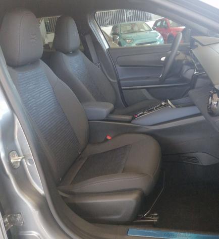 Alfa Romeo Junior Ibrida 1.2 145CV Hybrid eDCT6 ibrida Sprint - Foto 8