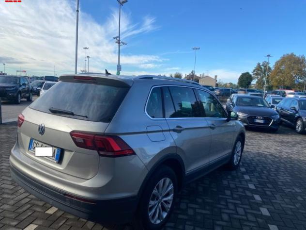 VOLKSWAGEN Tiguan 2.0 TDI 150 CV SCR DSG Life rif. 24158896 - Foto 4