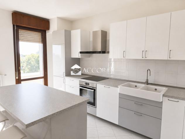 APPARTAMENTO di 3 vani e di 95 mq (ALBIGNASEGO) rif. DS18