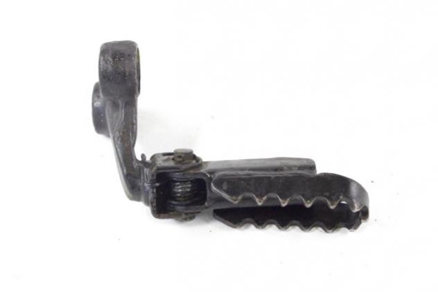 SUZUKI DR 650 4352012D00019 4356044B10019 PEDANA ANTERIORE SINISTRA SP44A 92 - 94 FRONT LEFT FOOTREST