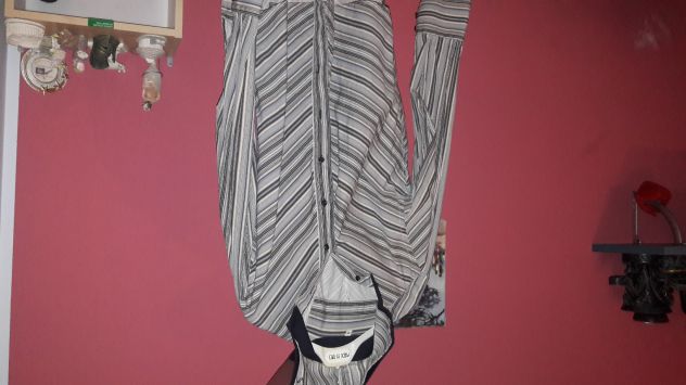 Camicia base grigia a coste bianche blu e nere Tg M - NUOVA - Foto 4