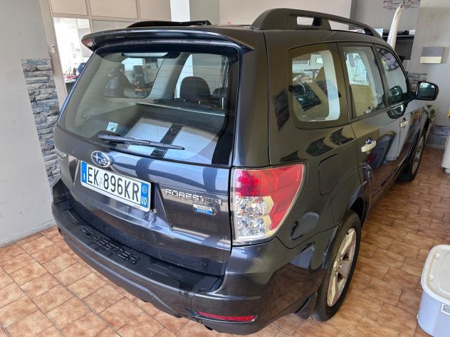 Subaru Forester 2.0D XS 4x4 - Foto 4