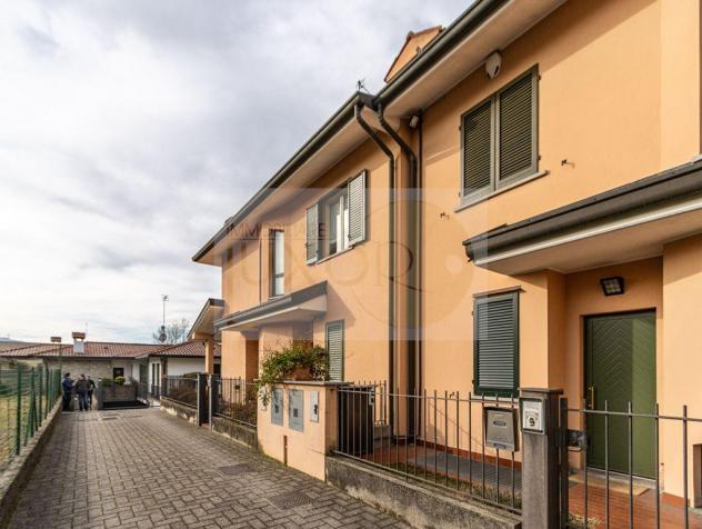 Porzione di bifamiliare con giardino e terrazzo a Dolzago - Foto 19