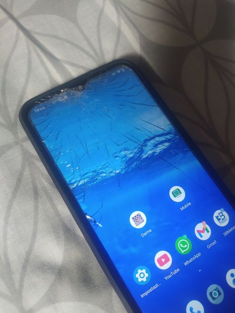 Motorola Moto E7 plus vetro rotto ma funzionante - Foto 2