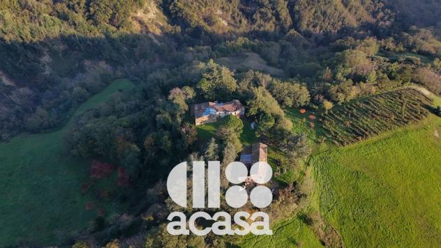BORGO AGRICOLO CON 27 ETTARI DI TERRENO - Foto 13