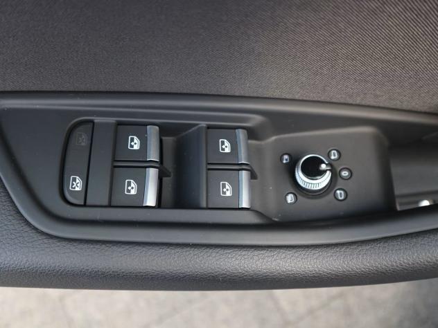 Audi A4 Avant 35 TDI/163 CV S tronic Business - Foto 9