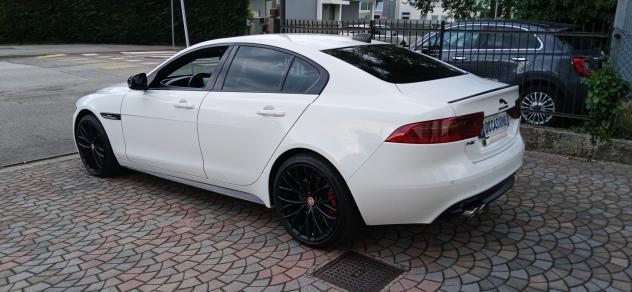 Jaguar XE 2.0 D 180 CV 4x4 AWD aut. R-Sport - Foto 8