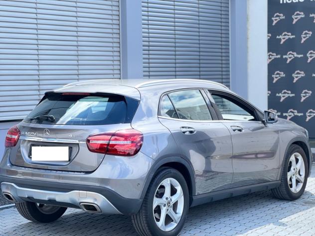 Mercedes-Benz GLA 200d Aut/4 MATIC /Navi/Cam/LED/KeyGo/SHZ/T-Leather/Temp - Foto 2