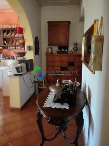 Porzione di Villa a pochi chilometri da Siena . - Foto 14