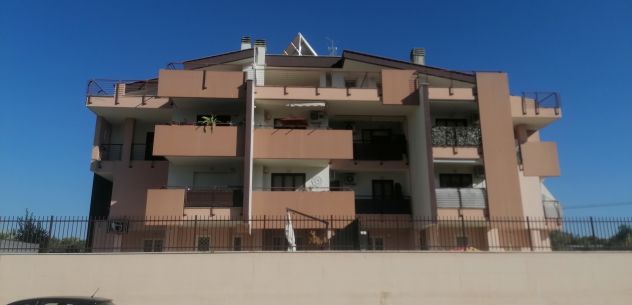 CIAMPINO | Bilocale con terrazzi | Cantina e Posto auto - Foto 9
