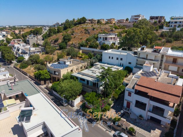 Villa con ampi spazi esterni - Foto 10