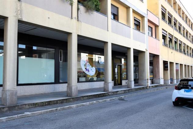 attività di lavanderia Self Service in vendita a Meda (MB) - Foto 7