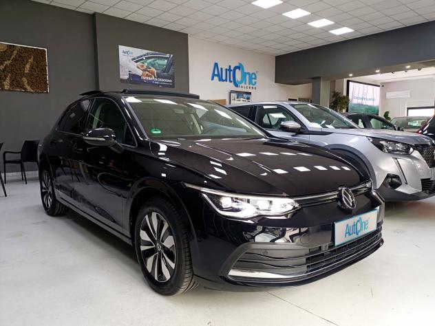 Volkswagen Golf 8 1.0 E-TSI 110CV DSG AUTOMATIC MOVE LIFE - TETTO APRIBILE NAV LED MATRIX CLIMA 3 ZONA CERCHI R16"