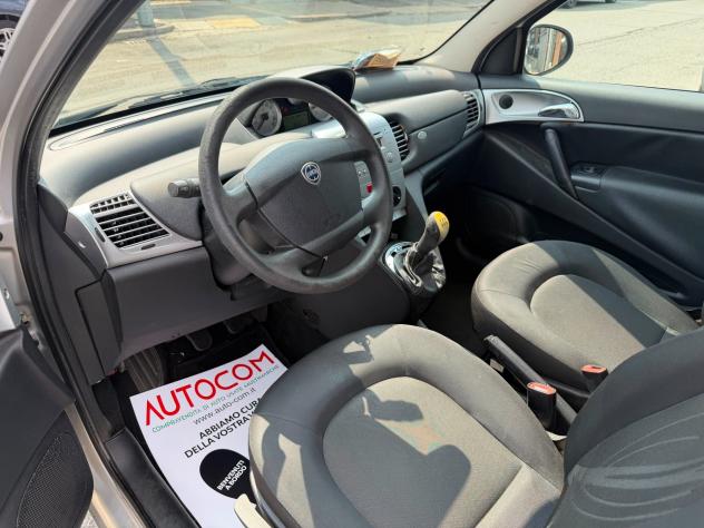 Lancia Ypsilon 1.3 MJT 75 CV Platinum - Foto 7