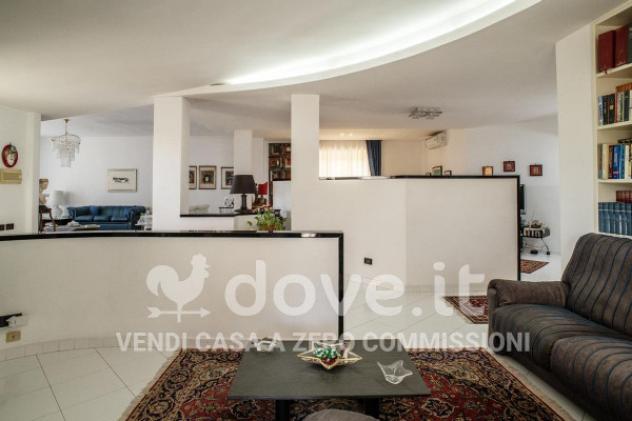 Villa di 335 m² con più di 5 locali e box auto in vendita a Taranto - Foto 18