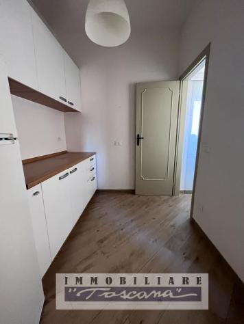 APPARTAMENTO di 6 vani e di 100 mq (VIAREGGIO) rif. A1005 - Foto 10