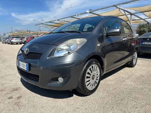 Toyota Yaris 1.0 Benzina - Foto 8