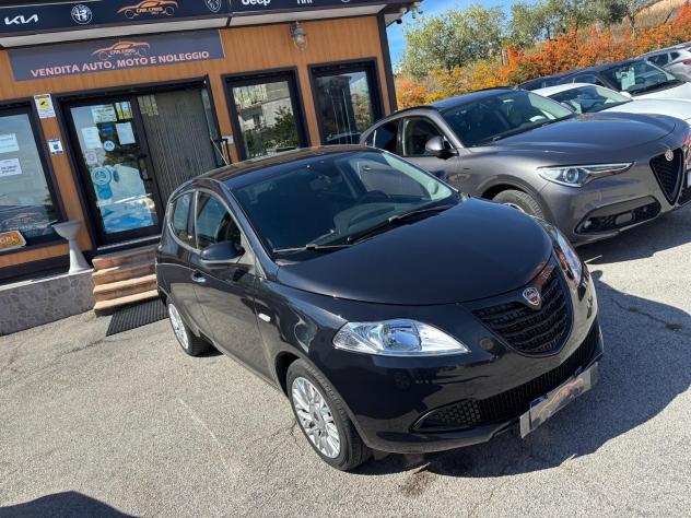 Lancia Ypsilon 1.2 69 CV 5 porte S&S Gold - Foto 5