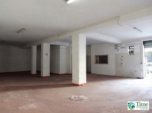 Deposito 190 mq con piccolo ufficio in vendita a Gravina di Catania - Foto 4