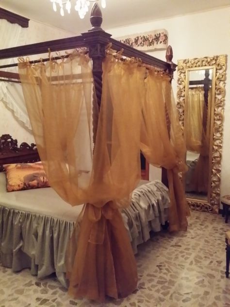 Letto a baldacchino, materasso ortopedico e rete motorizzata - Foto 5