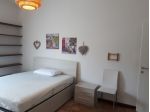 GRANDE SINGOLA CON LETTO MATRIMONIALE A RAGAZZA
