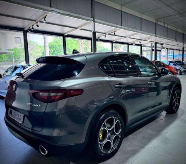 Alfa Romeo Stelvio 2.2 210CV Q4 Executive - Foto 7