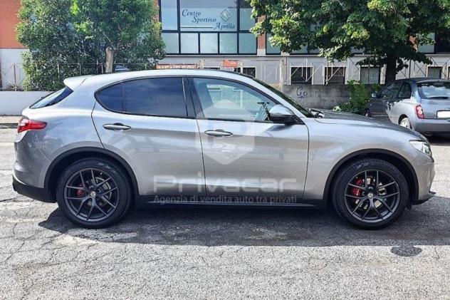 Alfa Romeo Stelvio Stelvio 2.2 Turbodiesel 210 CV AT8 Q4 Executive - Foto 4