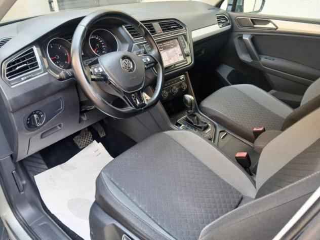 VOLKSWAGEN Tiguan 2.0 TDI DSG 4MOTION Executive BlueMotion Technolog rif. 23888000 - Foto 6