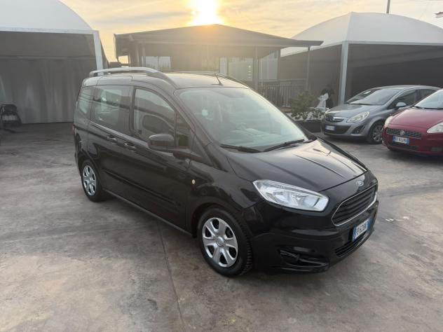 Ford Tourneo Courier 1.5 TDCI 75 CV Titanium